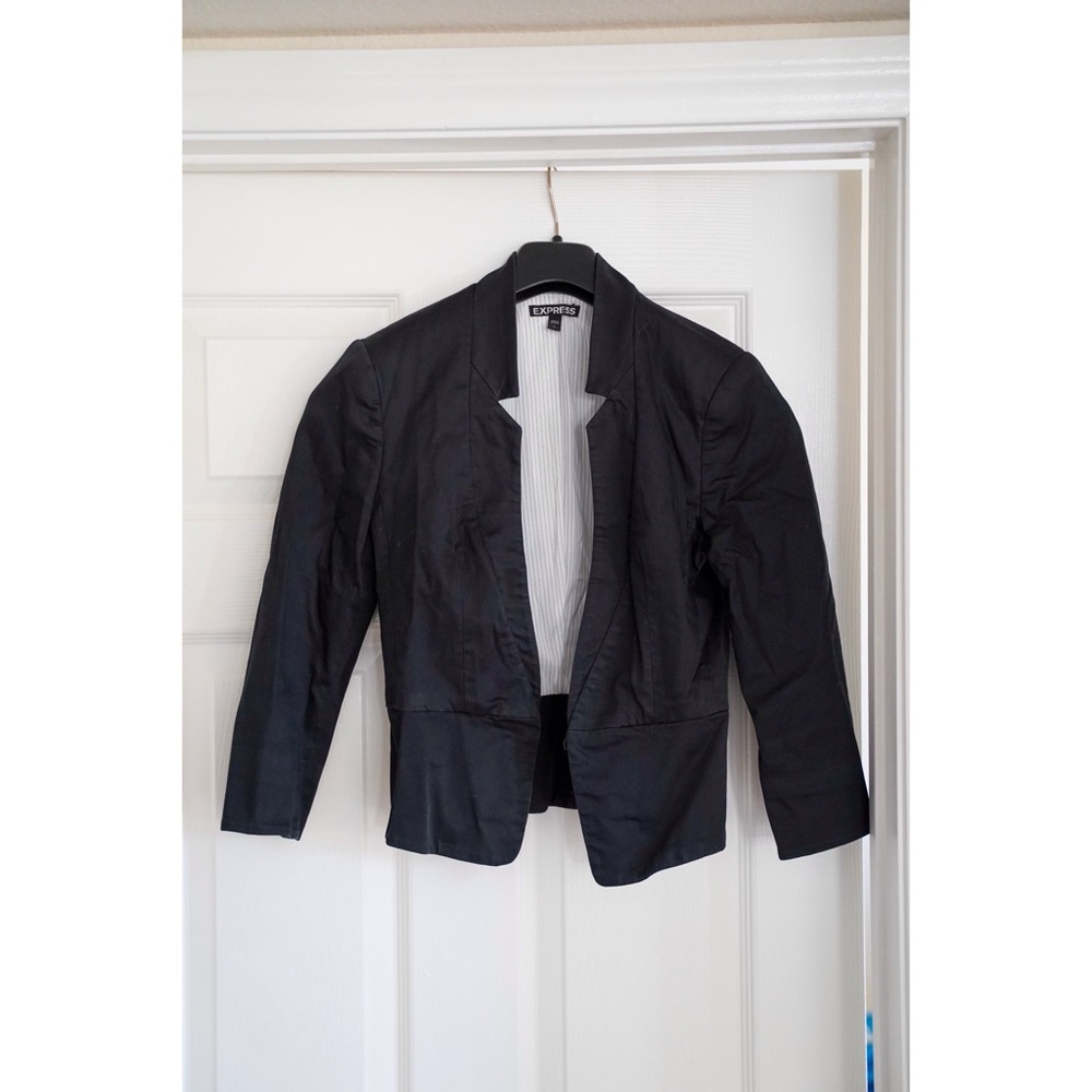Express black short blazer